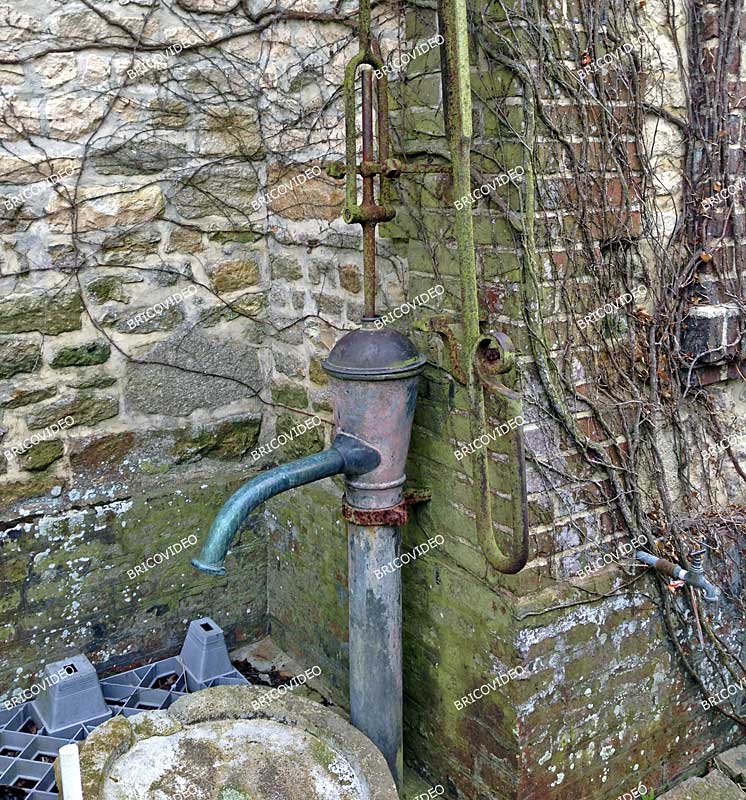 pompe a eau manuelle